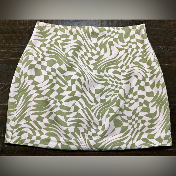 For Love & Lemons Aiko Green Pink Disoriented Checkered Mini Skirt Sz Medium - Picture 5 of 16